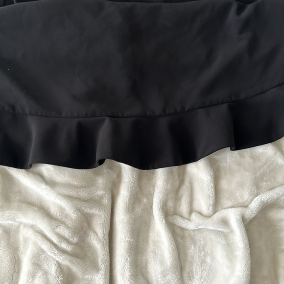 LOFT BLACK FIT AND FLARE MIDI ZIPUP W RUFFLE DETAIL CAP SLEEVE DRESS SZ 14 - Picture 3 of 4